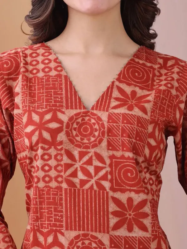 Myntra Myntra Saanjh Printed V Neck Top with Trousers - image 2