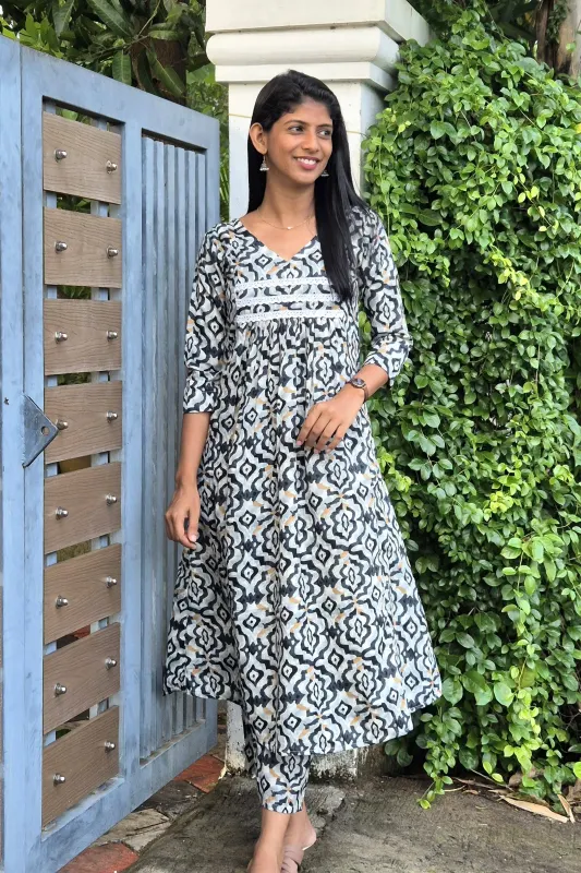 nuurikha.com NR0174 - Co-Ord Set with Lace & Pocket (Teal) L - image 2