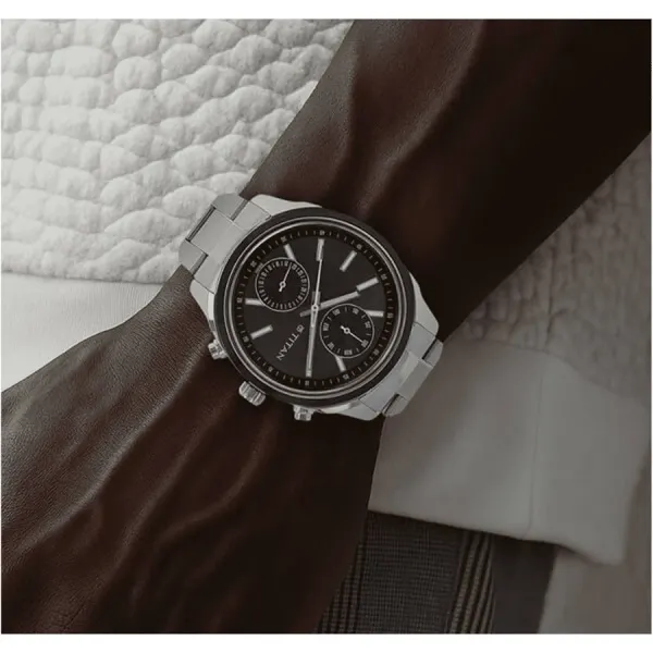 Titan Titan Men's NT1733NM01 Metropolitan Luxe black Two-Tone Steel Bracelet Watch - image 5